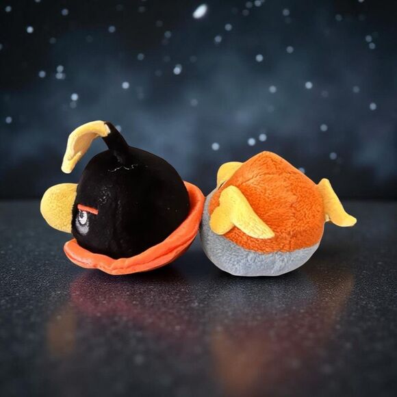 2 Angry Birds Plush Outer Space Birds 1” - Picture 2 of 3